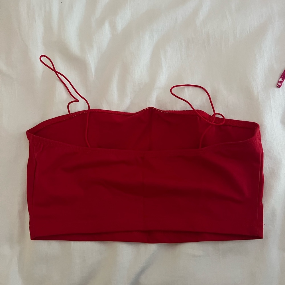 Red top - Picture 2 of 2